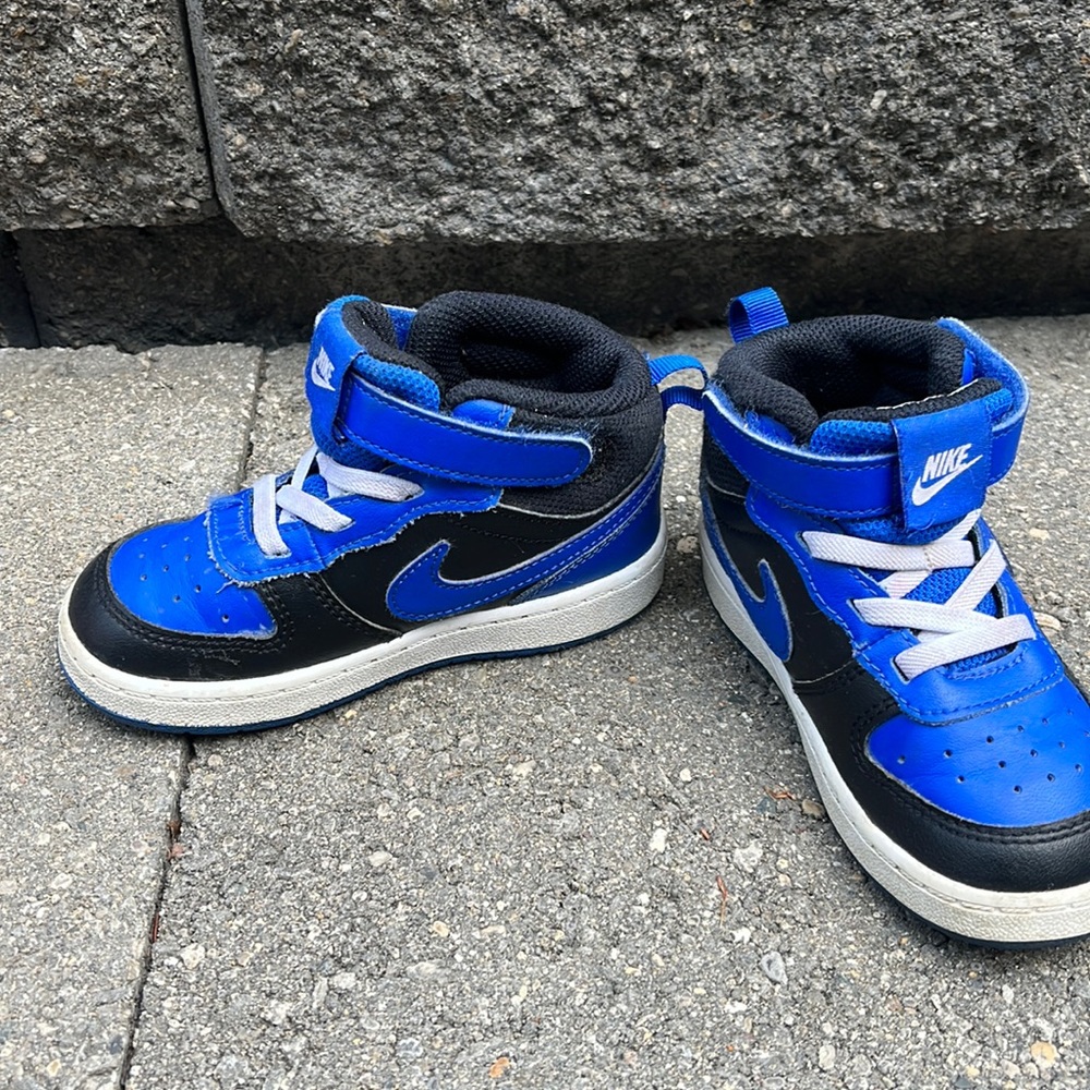 Nike air Jordan’s black and blue high top dunks